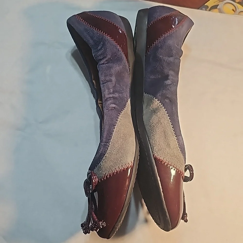 Women's Nuture Slip-on Flats NWOT